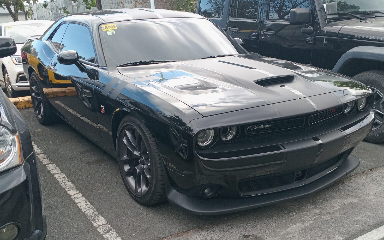 Dodge Challenger Scat Pack front